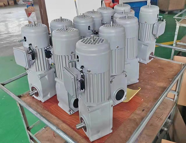 直角軸減速機(jī) 直角軸減速機(jī)